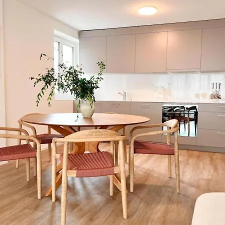 City Comfort - 2br Newly Renovated -301- Apartment Zurich